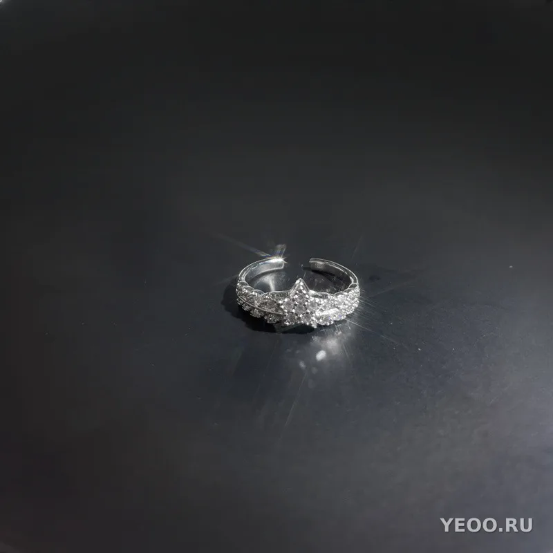 Кольцо женское разомкнутое со звёздами и сплошной инкрустацией, для указательного пальца