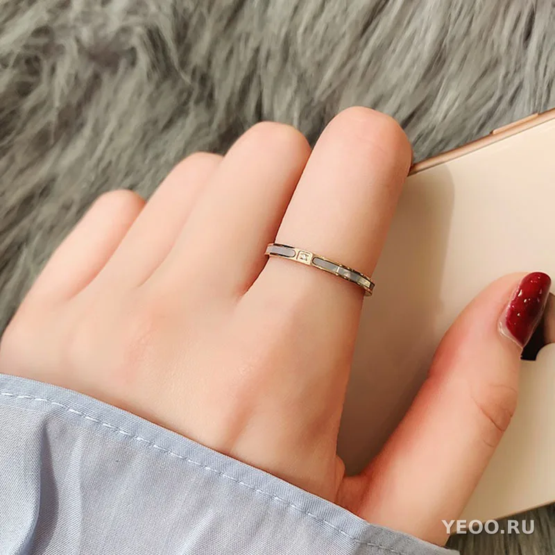 Кольцо женское из титановой стали, геометрическая форма, с цирконием, без потускнения