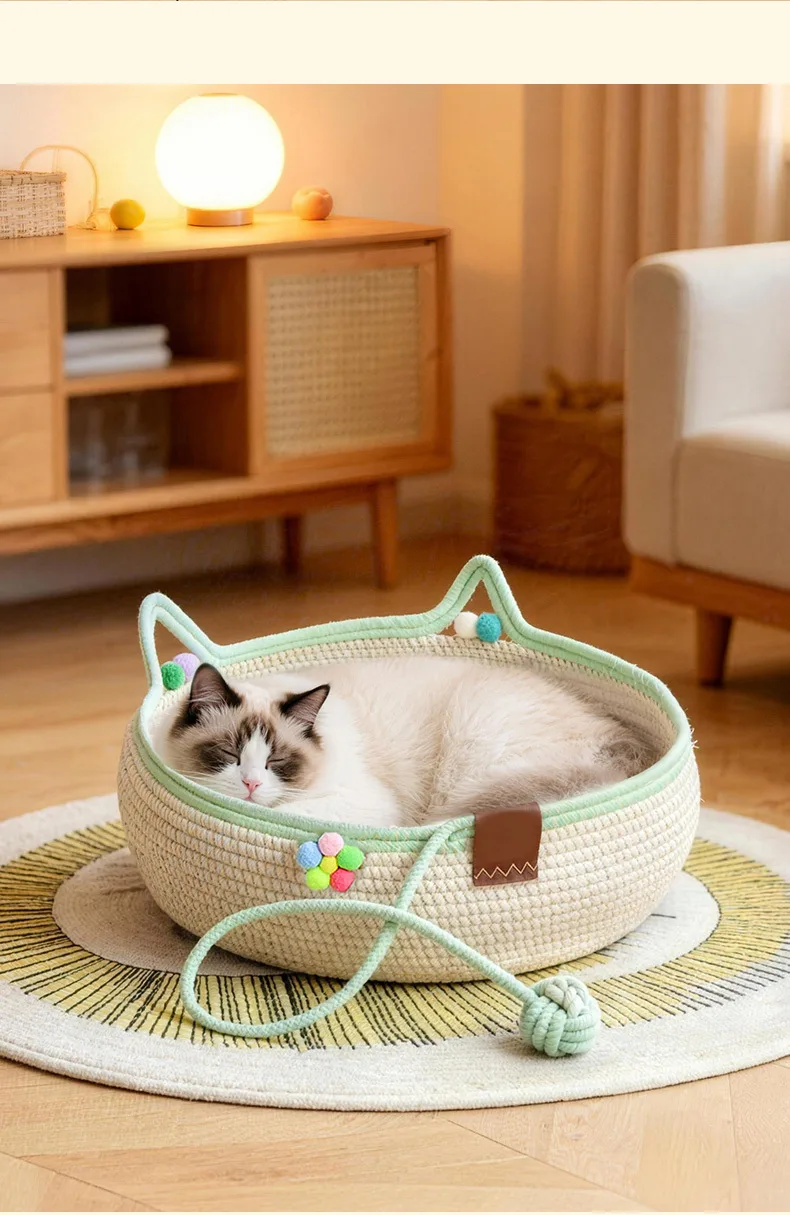 Кошачий домик из плетеной лозы с когтеточкой и игрушкой-шариком, стиральный