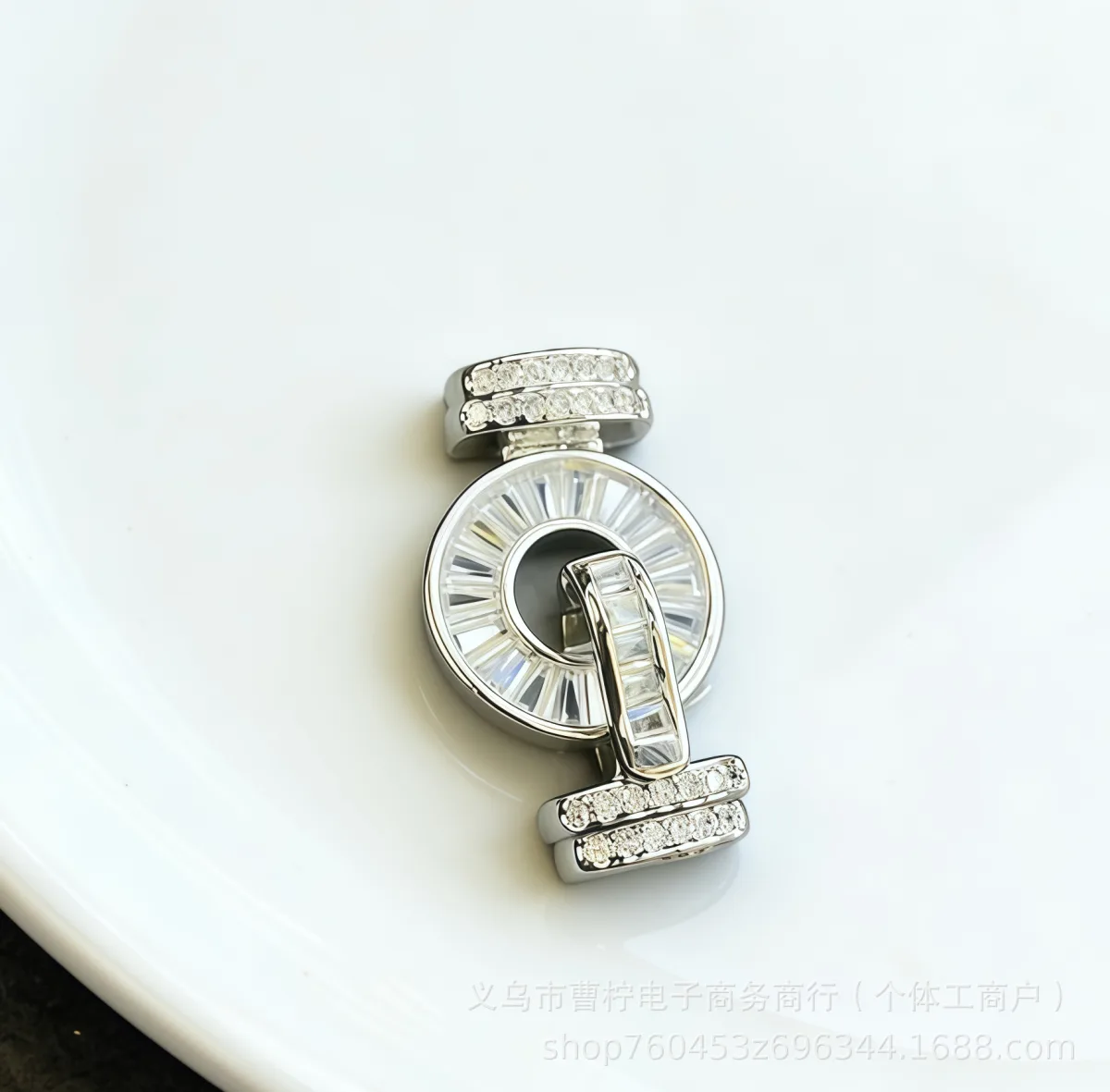 Застёжка-подвеска с жемчугом и цирконием T-образная, позолота 18K, 1 шт.